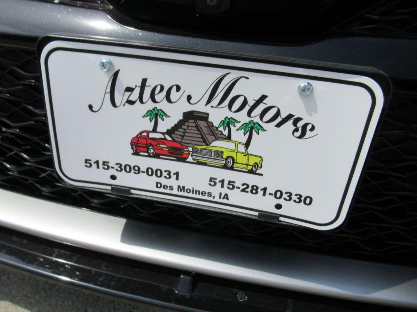 2018 BLACK TOYOTA CAMRY XSE (4T1B61HK0JU) with an 2.5L engine, Automatic transmission, located at 908 SE 14th Street, Des Moines, IA, 50317, (515) 281-0330, 41.580303, -93.597046 - Photo#8
