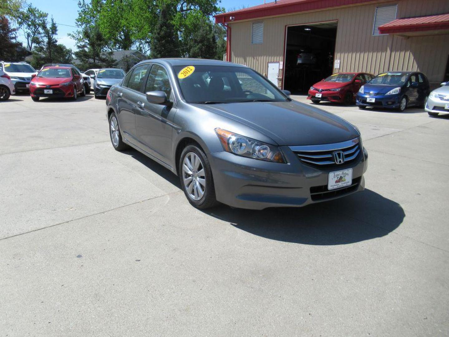 2012 GRAY HONDA ACCORD EXL (1HGCP2F80CA) with an 2.4L engine, Automatic transmission, located at 908 SE 14th Street, Des Moines, IA, 50317, (515) 281-0330, 41.580303, -93.597046 - Photo#2