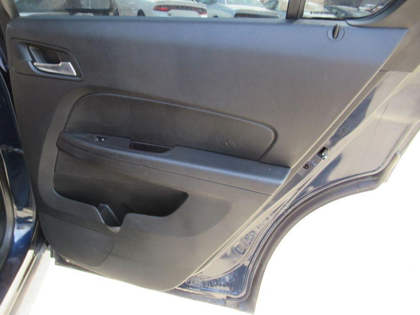 2017 BLUE CHEVROLET EQUINOX LS (2GNALBEK5H1) with an 2.4L engine, Automatic transmission, located at 908 SE 14th Street, Des Moines, IA, 50317, (515) 281-0330, 41.580303, -93.597046 - Photo#11
