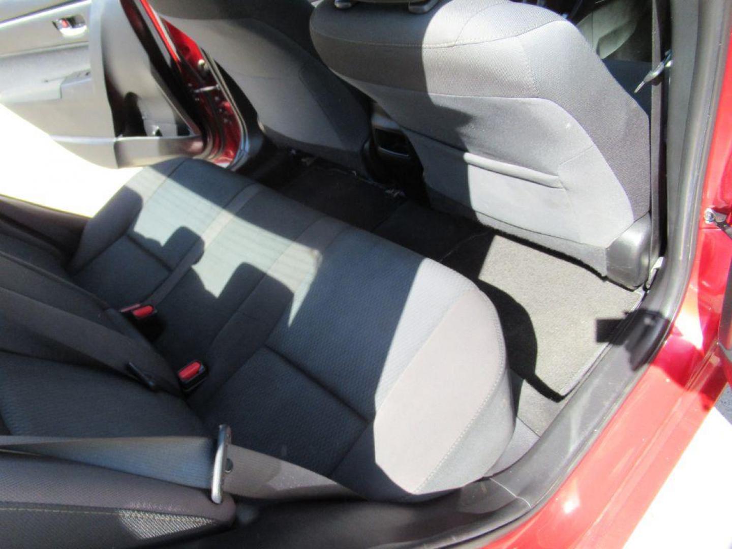 2018 RED TOYOTA COROLLA L (5YFBURHE2JP) with an 1.8L engine, Continuously Variable transmission, located at 908 SE 14th Street, Des Moines, IA, 50317, (515) 281-0330, 41.580303, -93.597046 - Photo#14