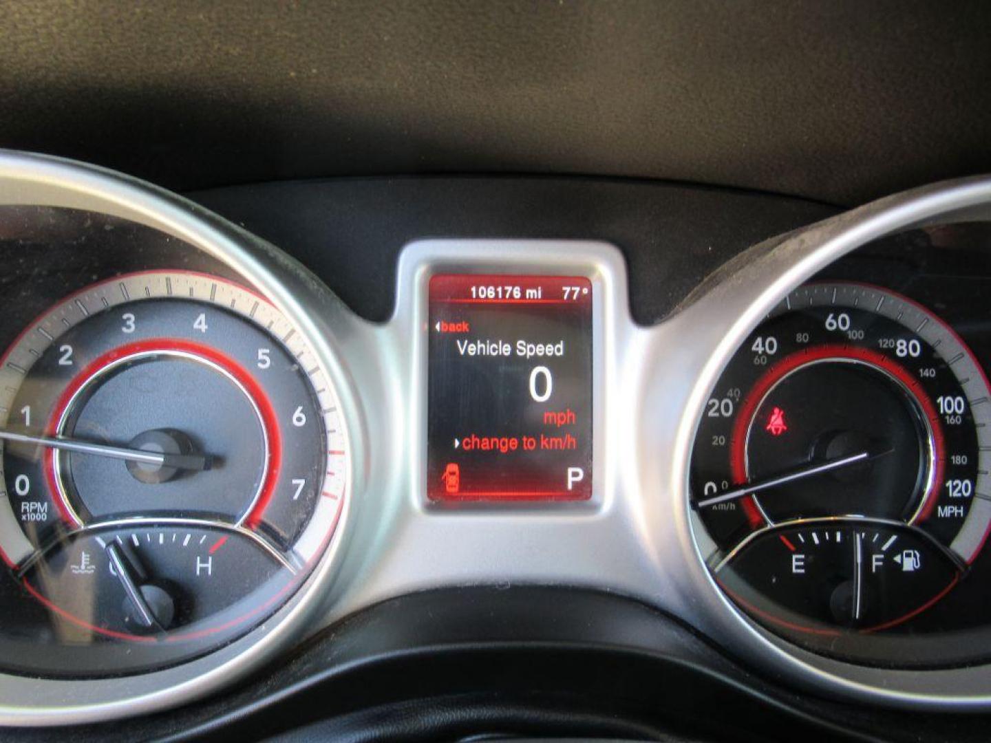2017 WHITE DODGE JOURNEY SE (3C4PDCAB6HT) with an 2.4L engine, Automatic transmission, located at 908 SE 14th Street, Des Moines, IA, 50317, (515) 281-0330, 41.580303, -93.597046 - Photo#24