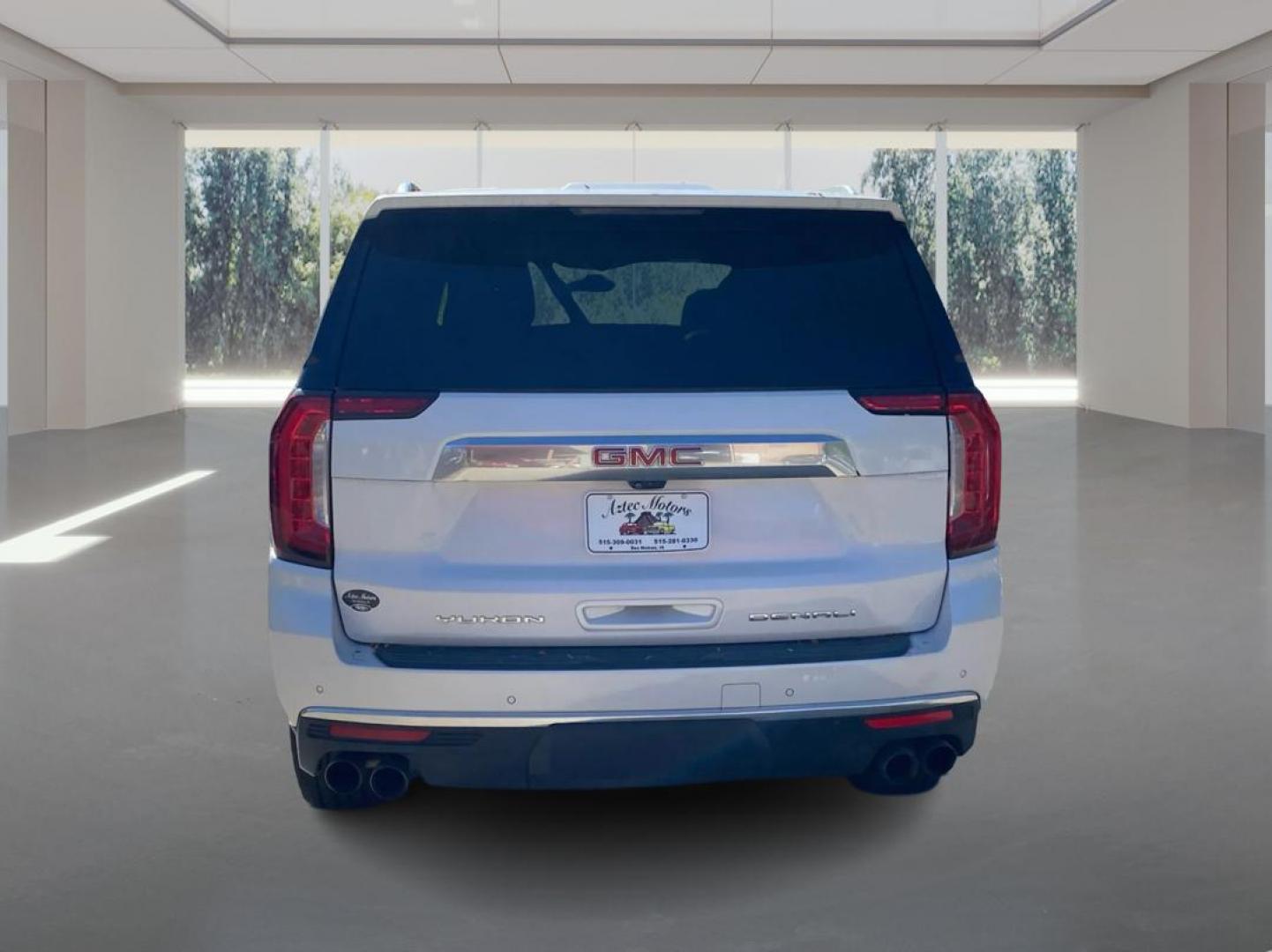 2021 WHITE GMC YUKON DENALI (1GKS2DKL4MR) with an 6.2L engine, Automatic transmission, located at 908 SE 14th Street, Des Moines, IA, 50317, (515) 281-0330, 41.580303, -93.597046 - Photo#3