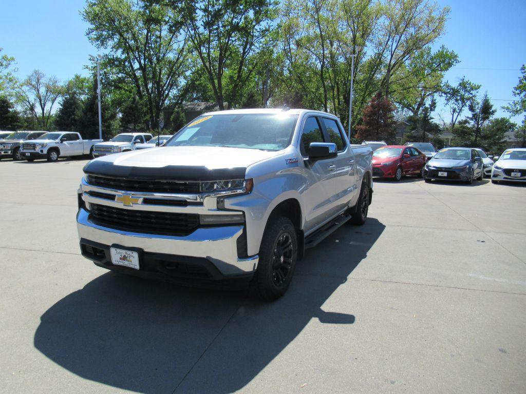photo of 2020 CHEVROLET SILVERADO 1500 LT