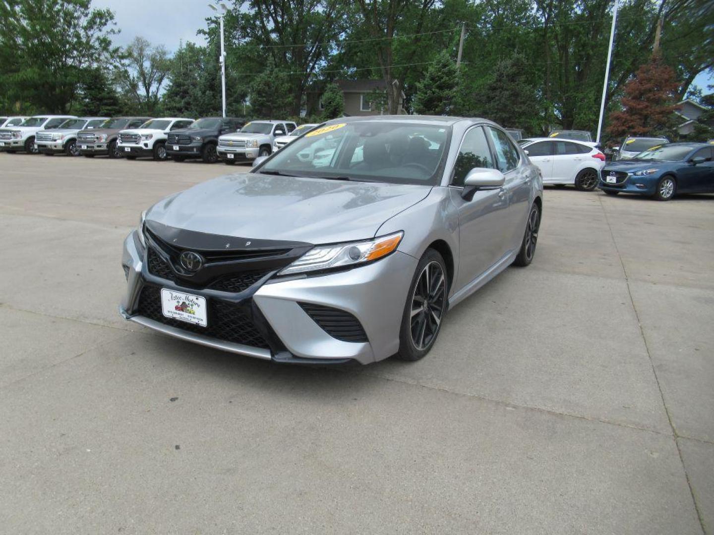 2020 SILVER TOYOTA CAMRY XSE (4T1K61AK0LU) with an 2.5L engine, Automatic transmission, located at 908 SE 14th Street, Des Moines, IA, 50317, (515) 281-0330, 41.580303, -93.597046 - Photo#0