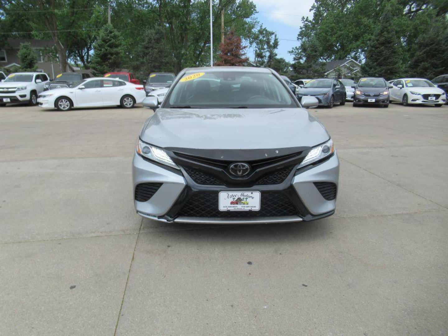 2020 SILVER TOYOTA CAMRY XSE (4T1K61AK0LU) with an 2.5L engine, Automatic transmission, located at 908 SE 14th Street, Des Moines, IA, 50317, (515) 281-0330, 41.580303, -93.597046 - Photo#1