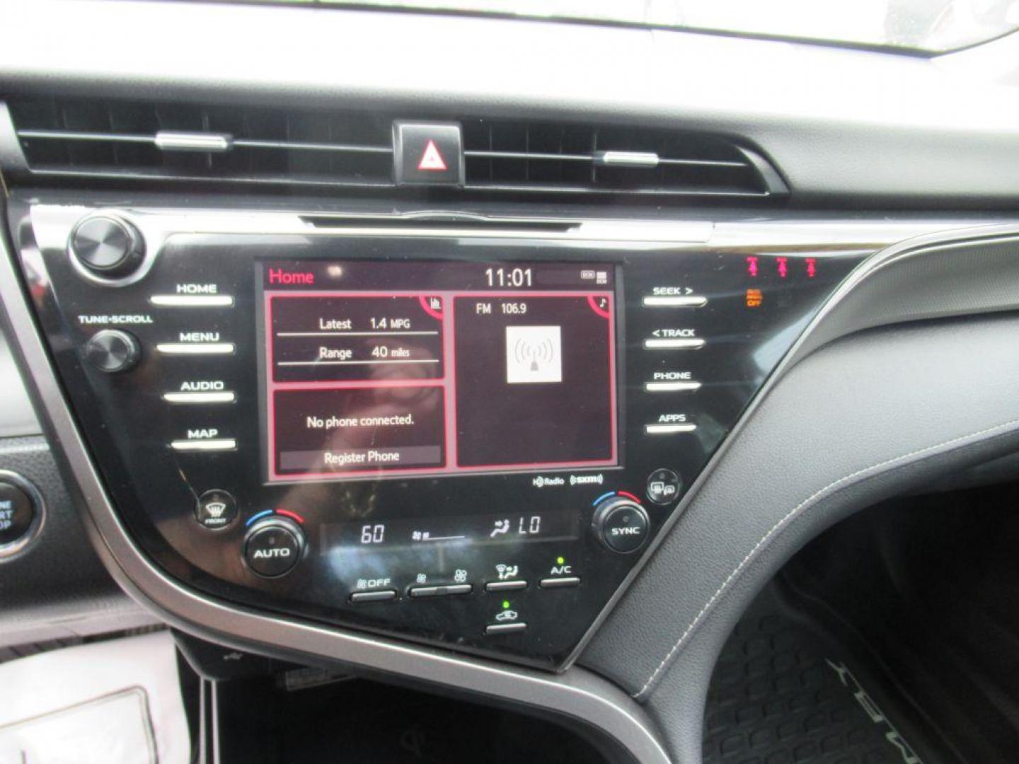 2020 SILVER TOYOTA CAMRY XSE (4T1K61AK0LU) with an 2.5L engine, Automatic transmission, located at 908 SE 14th Street, Des Moines, IA, 50317, (515) 281-0330, 41.580303, -93.597046 - Photo#21