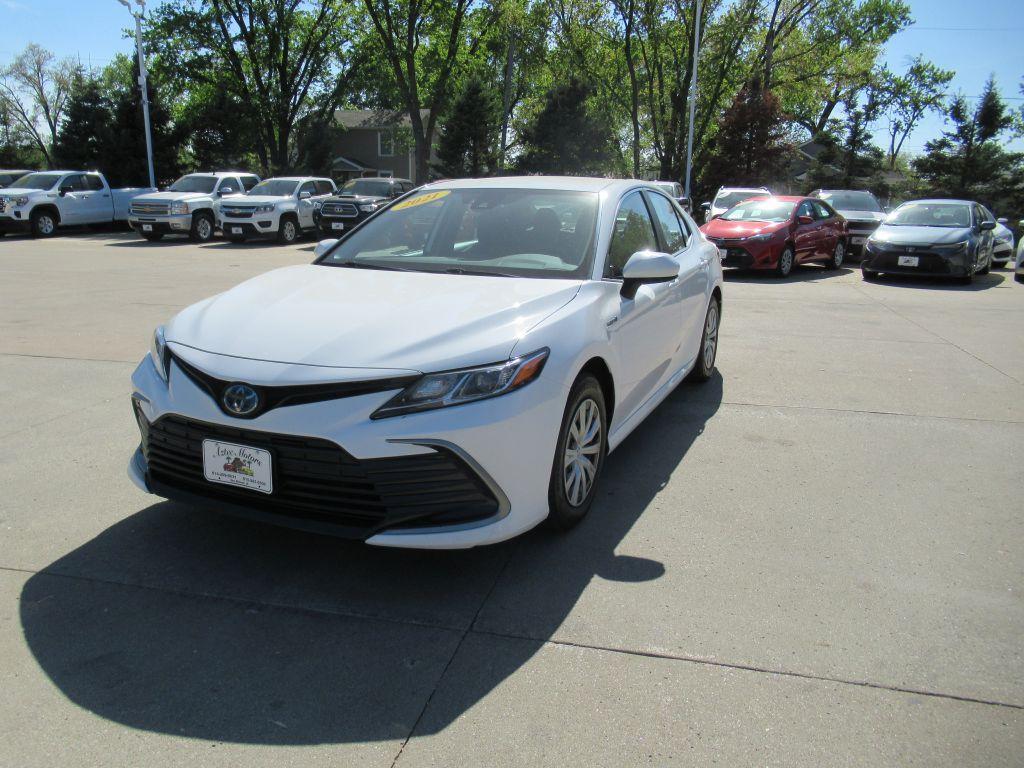photo of 2021 TOYOTA CAMRY LE