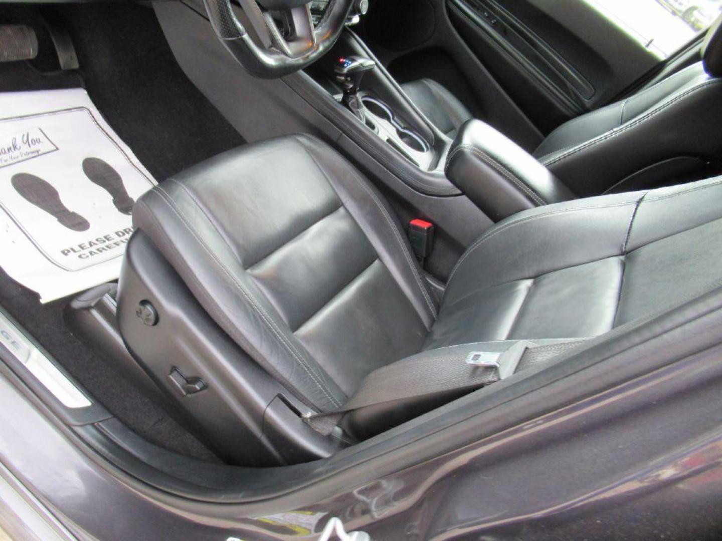 2021 GRAY DODGE DURANGO GT PLUS (1C4RDJDG6MC) with an 3.6L engine, Automatic transmission, located at 908 SE 14th Street, Des Moines, IA, 50317, (515) 281-0330, 41.580303, -93.597046 - Photo#17