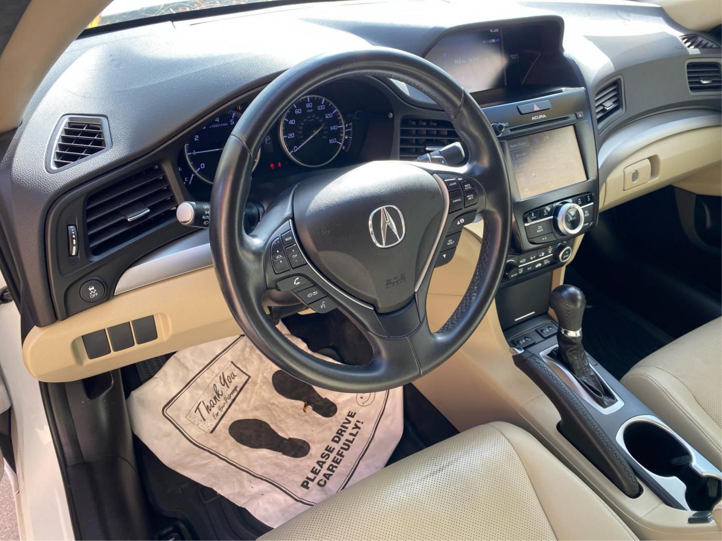 2017 WHITE ACURA ILX PREMIUM (19UDE2F70HA) with an 2.4L engine, Automatic transmission, located at 908 SE 14th Street, Des Moines, IA, 50317, (515) 281-0330, 41.580303, -93.597046 - Photo#15