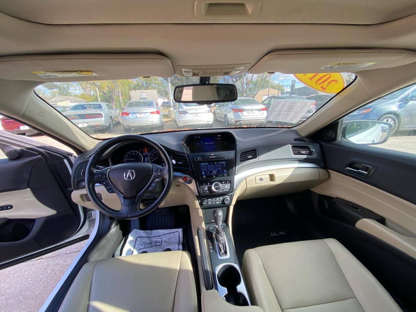 2017 WHITE ACURA ILX PREMIUM (19UDE2F70HA) with an 2.4L engine, Automatic transmission, located at 908 SE 14th Street, Des Moines, IA, 50317, (515) 281-0330, 41.580303, -93.597046 - Photo#20