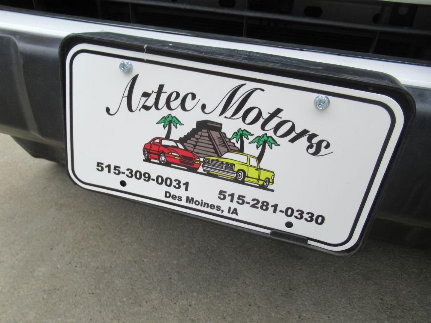 2019 WHITE TOYOTA TACOMA DOUBLE CAB (3TMCZ5AN8KM) with an 3.5L engine, Automatic transmission, located at 908 SE 14th Street, Des Moines, IA, 50317, (515) 281-0330, 41.580303, -93.597046 - Photo#8