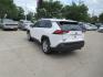 2020 WHITE TOYOTA RAV4 XLE (JTMR6RFV7LD) with an 2.5L engine, Continuously Variable transmission, located at 908 SE 14th Street, Des Moines, IA, 50317, (515) 281-0330, 41.580303, -93.597046 - Photo#6