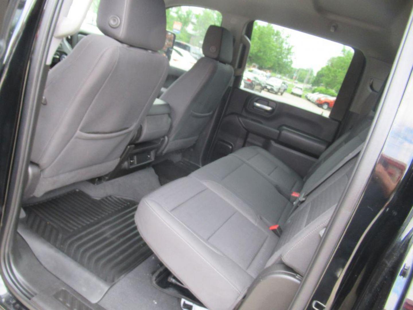 2024 BLACK CHEVROLET SILVERADO 2500 CUSTOM (1GC4YMEY2RF) with an 6.6L engine, Automatic transmission, located at 908 SE 14th Street, Des Moines, IA, 50317, (515) 281-0330, 41.580303, -93.597046 - Photo#15