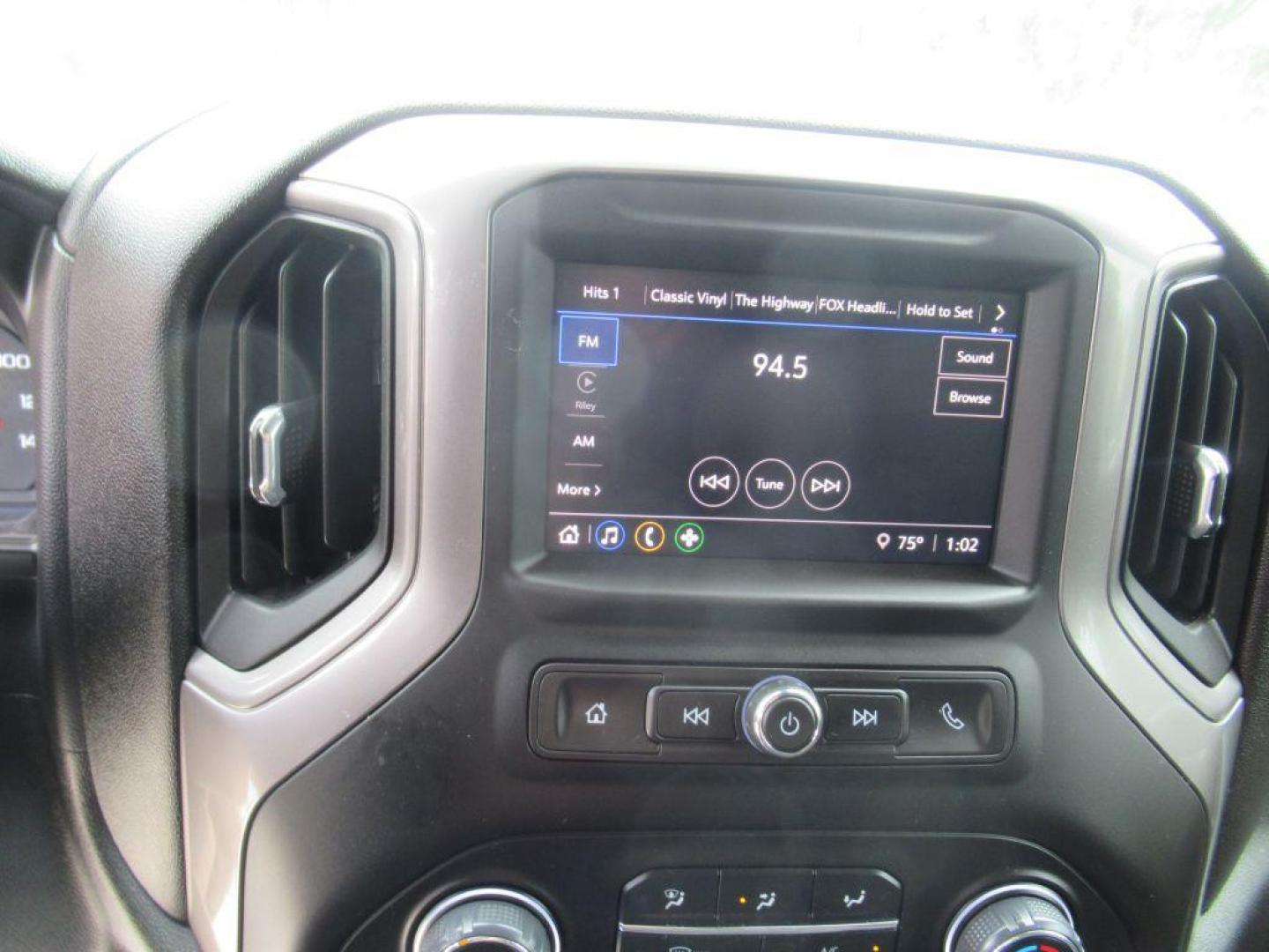 2024 BLACK CHEVROLET SILVERADO 2500 CUSTOM (1GC4YMEY2RF) with an 6.6L engine, Automatic transmission, located at 908 SE 14th Street, Des Moines, IA, 50317, (515) 281-0330, 41.580303, -93.597046 - Photo#21