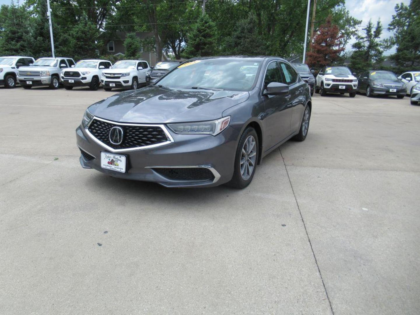 2018 SILVER ACURA TLX TECH (19UUB1F50JA) with an 2.4L engine, Continuously Variable transmission, located at 908 SE 14th Street, Des Moines, IA, 50317, (515) 281-0330, 41.580303, -93.597046 - Photo#0