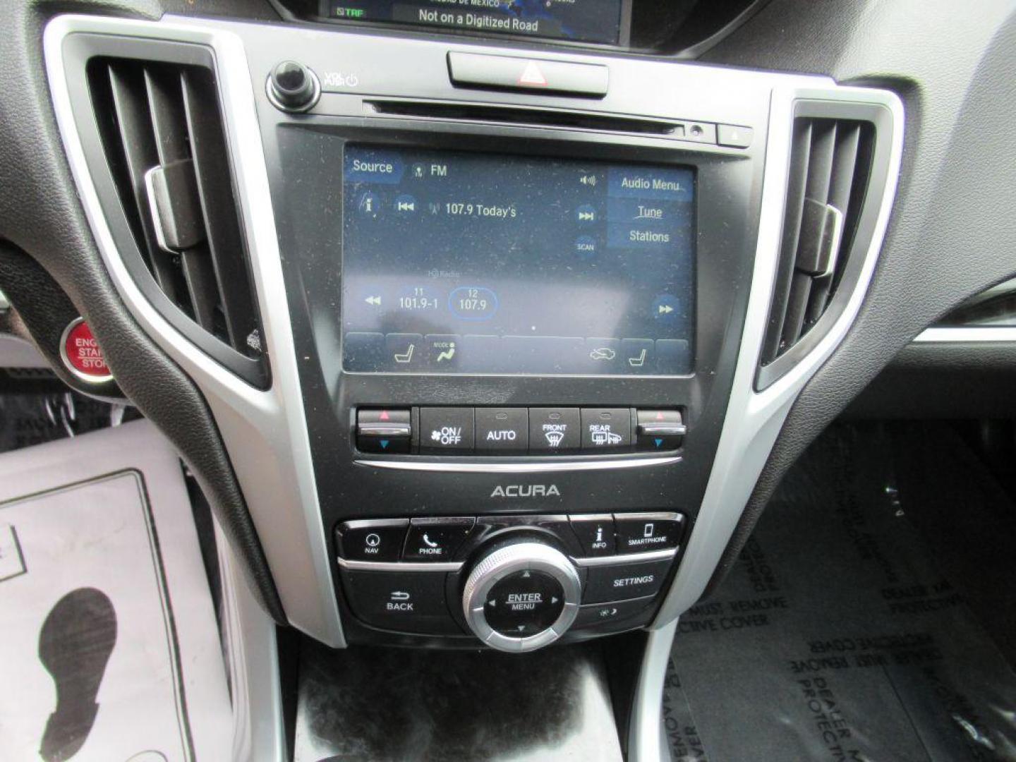 2018 SILVER ACURA TLX TECH (19UUB1F50JA) with an 2.4L engine, Continuously Variable transmission, located at 908 SE 14th Street, Des Moines, IA, 50317, (515) 281-0330, 41.580303, -93.597046 - Photo#20