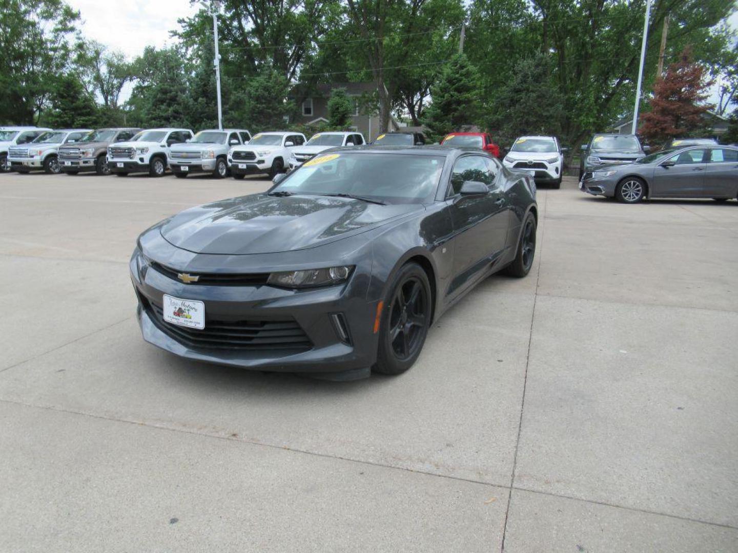 2016 GRAY CHEVROLET CAMARO LT (1G1FB1RS9G0) with an 3.6L engine, Automatic transmission, located at 908 SE 14th Street, Des Moines, IA, 50317, (515) 281-0330, 41.580303, -93.597046 - Photo#0