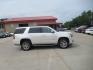2015 WHITE GMC YUKON SLT (1GKS2BKCXFR) with an 5.3L engine, Automatic transmission, located at 908 SE 14th Street, Des Moines, IA, 50317, (515) 281-0330, 41.580303, -93.597046 - Photo#3