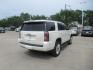 2015 WHITE GMC YUKON SLT (1GKS2BKCXFR) with an 5.3L engine, Automatic transmission, located at 908 SE 14th Street, Des Moines, IA, 50317, (515) 281-0330, 41.580303, -93.597046 - Photo#4