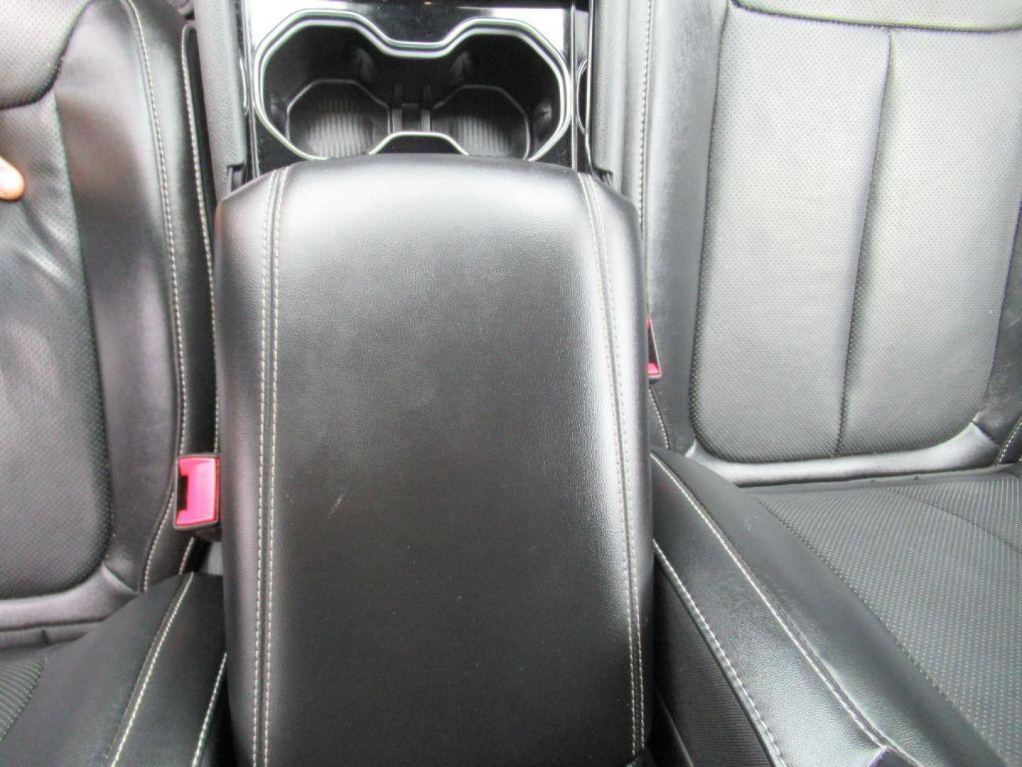 2022 GRAY JEEP GRAND CHEROKEE L LIMITED (1C4RJKBGXN8) with an 3.6L engine, Automatic transmission, located at 908 SE 14th Street, Des Moines, IA, 50317, (515) 281-0330, 41.580303, -93.597046 - Photo#20