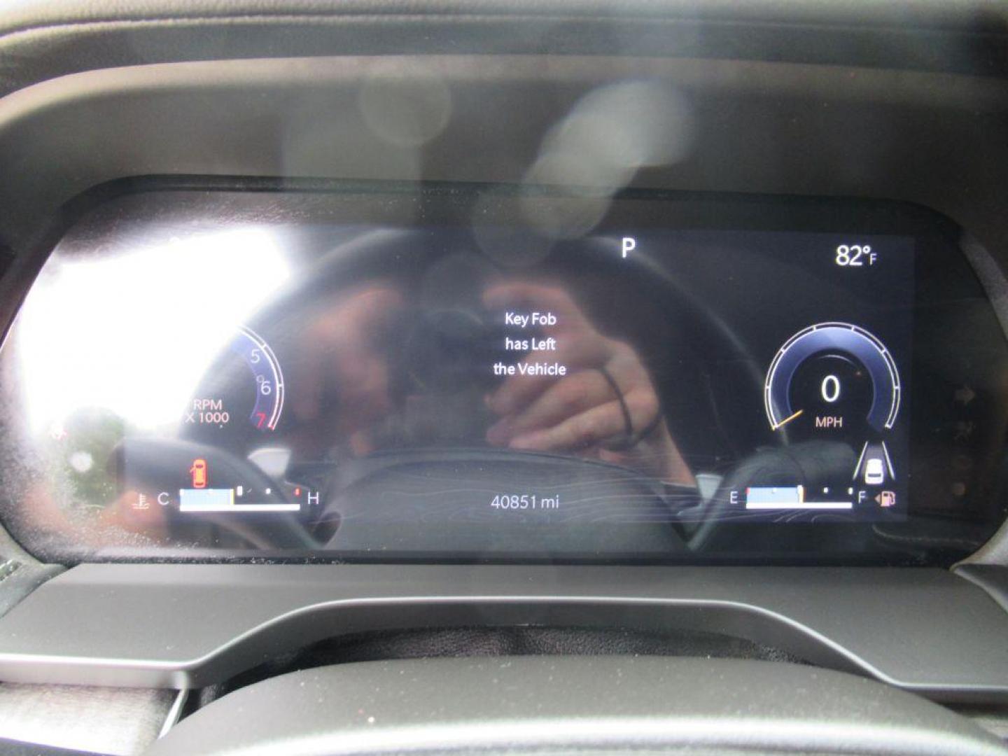2022 GRAY JEEP GRAND CHEROKEE L LIMITED (1C4RJKBGXN8) with an 3.6L engine, Automatic transmission, located at 908 SE 14th Street, Des Moines, IA, 50317, (515) 281-0330, 41.580303, -93.597046 - Photo#26