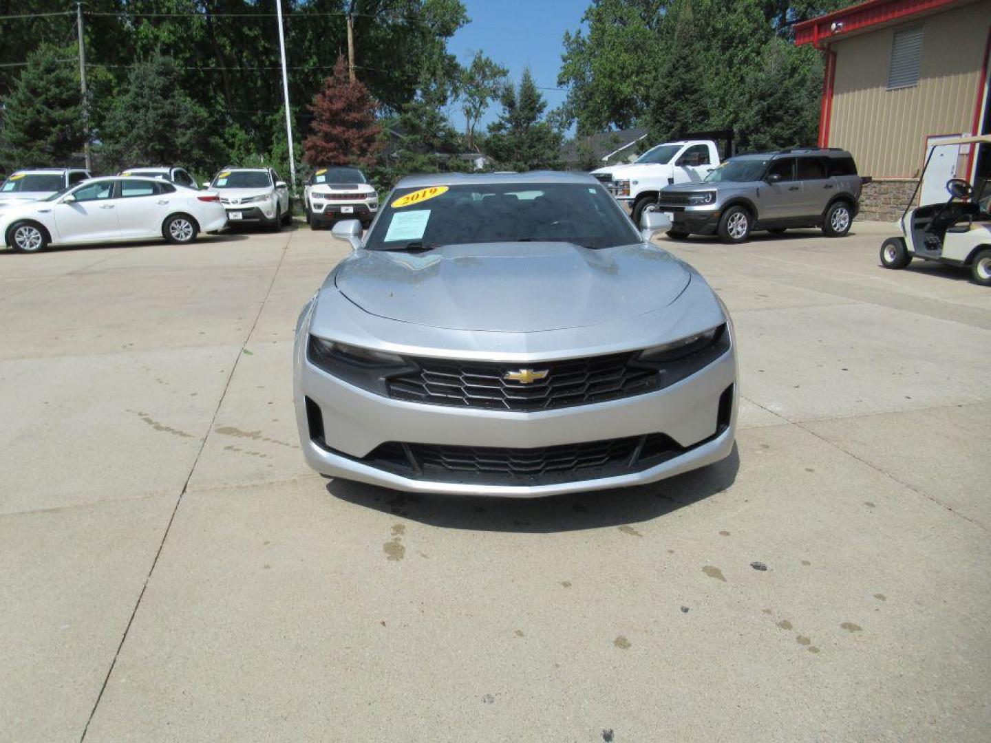 2019 SILVER CHEVROLET CAMARO LS (1G1FB1RS4K0) with an 3.6L engine, Automatic transmission, located at 908 SE 14th Street, Des Moines, IA, 50317, (515) 281-0330, 41.580303, -93.597046 - Photo#1
