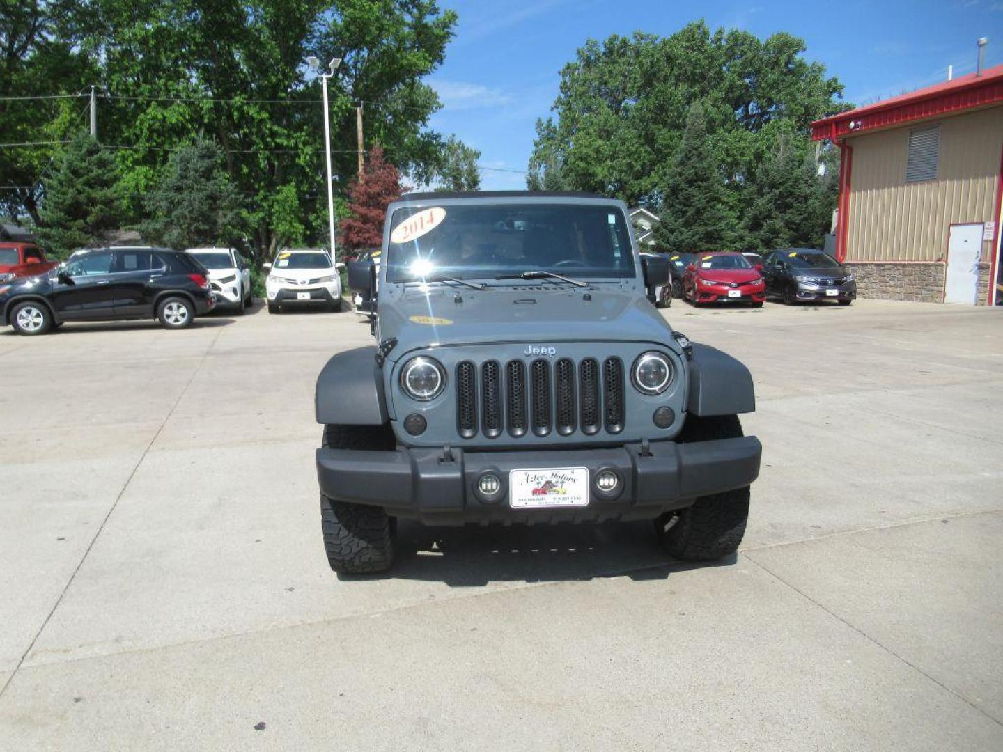 2014 GRAY JEEP WRANGLER UNLIMI SPORT (1C4BJWDGXEL) with an 3.6L engine, Automatic transmission, located at 908 SE 14th Street, Des Moines, IA, 50317, (515) 281-0330, 41.580303, -93.597046 - Photo#1