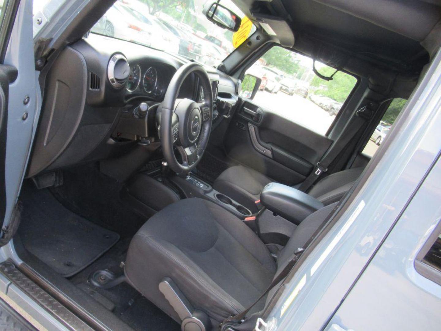 2014 GRAY JEEP WRANGLER UNLIMI SPORT (1C4BJWDGXEL) with an 3.6L engine, Automatic transmission, located at 908 SE 14th Street, Des Moines, IA, 50317, (515) 281-0330, 41.580303, -93.597046 - Photo#24