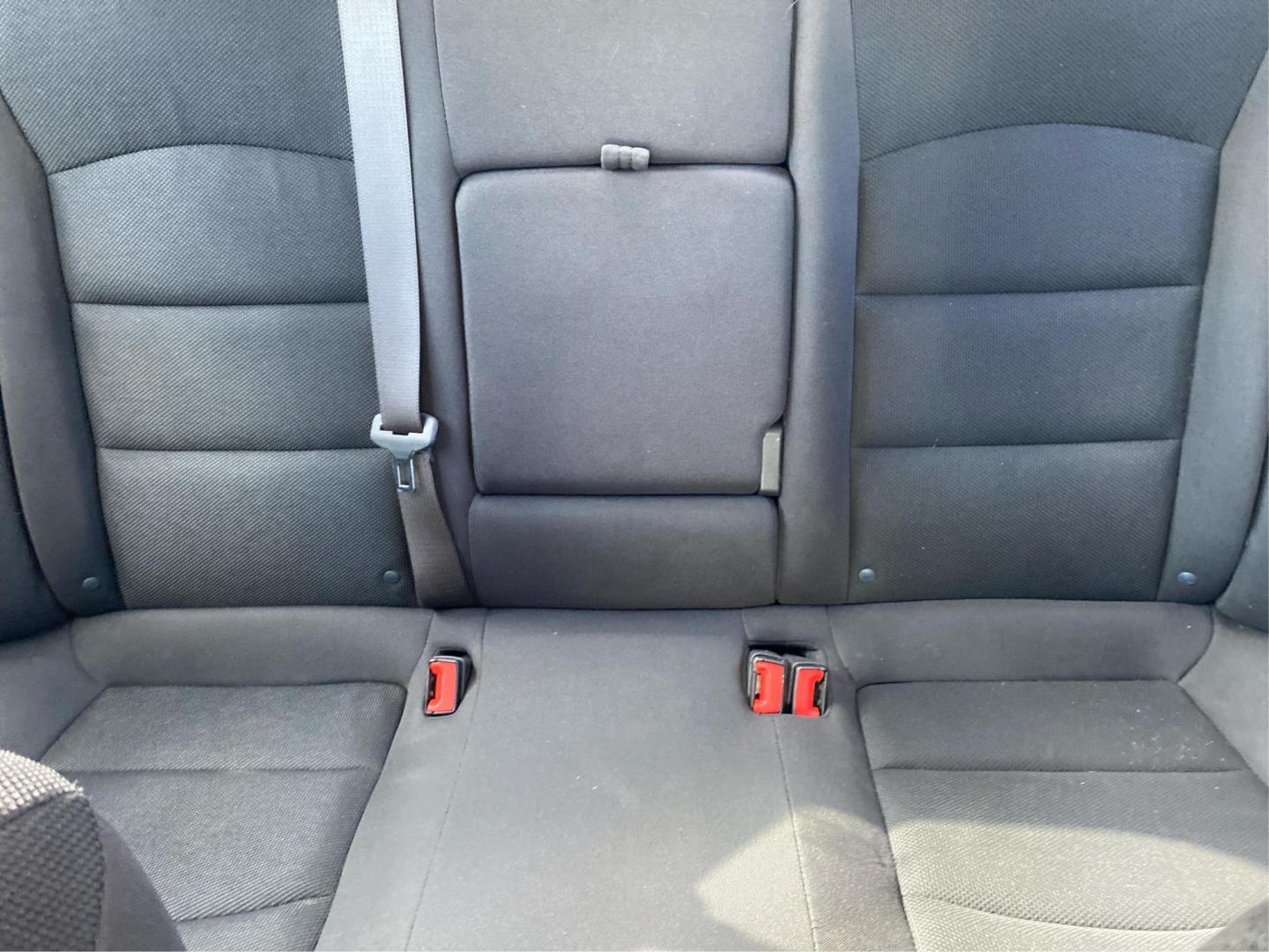 2016 WHITE CHEVROLET CRUZE LIMITED LT (1G1PE5SBXG7) with an 1.4L engine, Automatic transmission, located at 908 SE 14th Street, Des Moines, IA, 50317, (515) 281-0330, 41.580303, -93.597046 - Photo#13