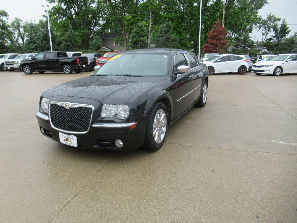 photo of 2010 CHRYSLER 300C 