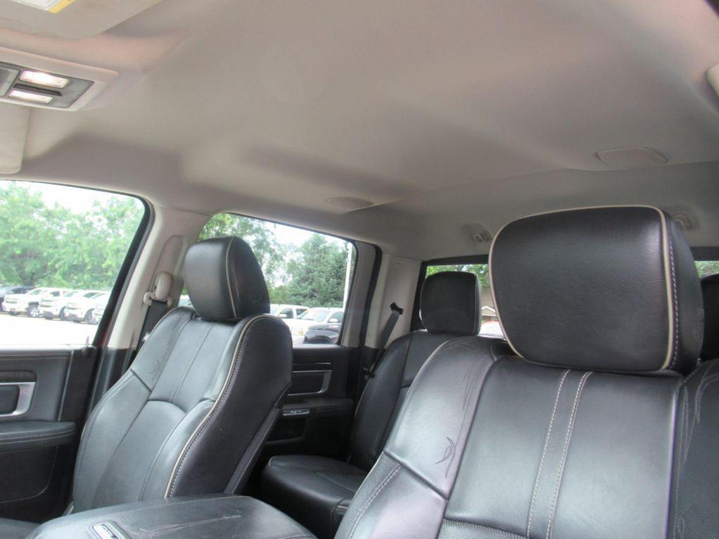 2015 MARRON RAM 1500 LONGHORN (1C6RR7PT0FS) with an 5.7L engine, Automatic transmission, located at 908 SE 14th Street, Des Moines, IA, 50317, (515) 281-0330, 41.580303, -93.597046 - Photo#17