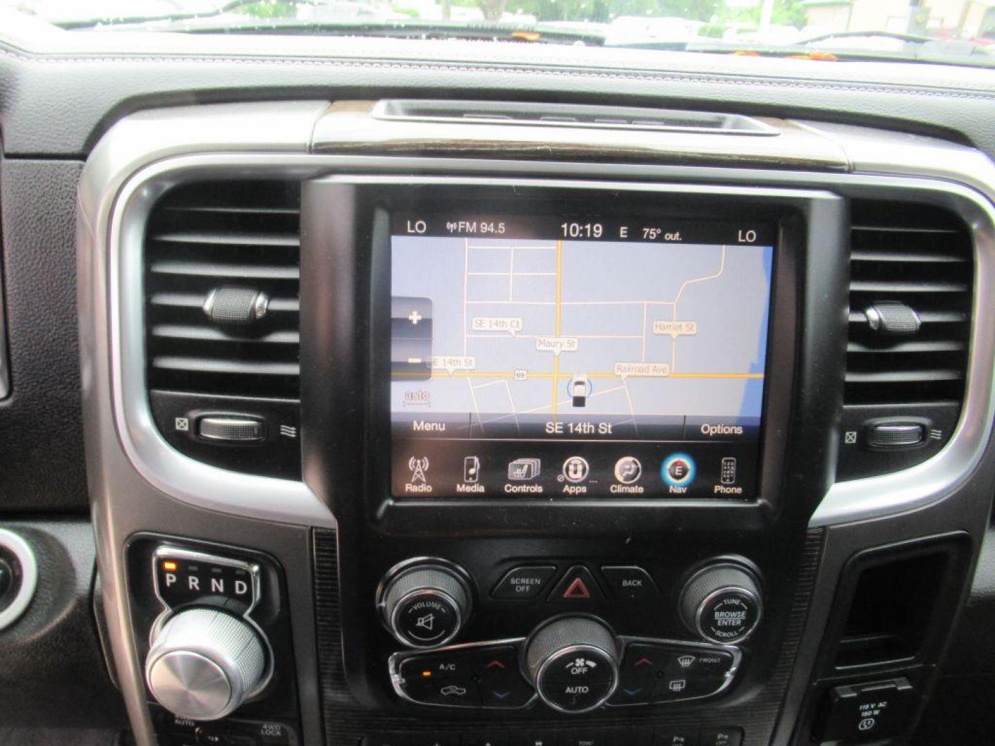 2015 MARRON RAM 1500 LONGHORN (1C6RR7PT0FS) with an 5.7L engine, Automatic transmission, located at 908 SE 14th Street, Des Moines, IA, 50317, (515) 281-0330, 41.580303, -93.597046 - Photo#21