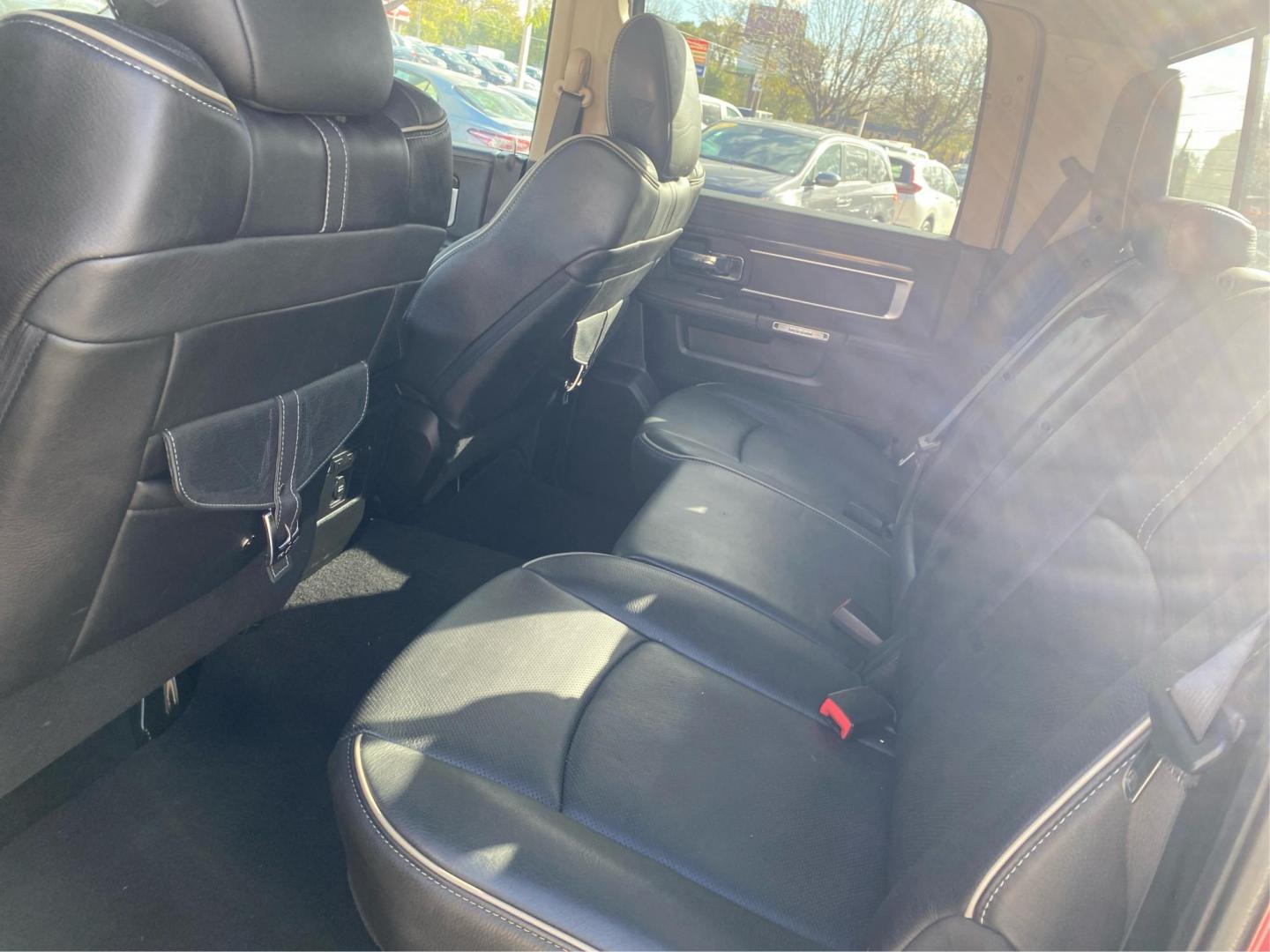 2015 MARRON RAM 1500 LONGHORN (1C6RR7PT0FS) with an 5.7L engine, Automatic transmission, located at 908 SE 14th Street, Des Moines, IA, 50317, (515) 281-0330, 41.580303, -93.597046 - Photo#9