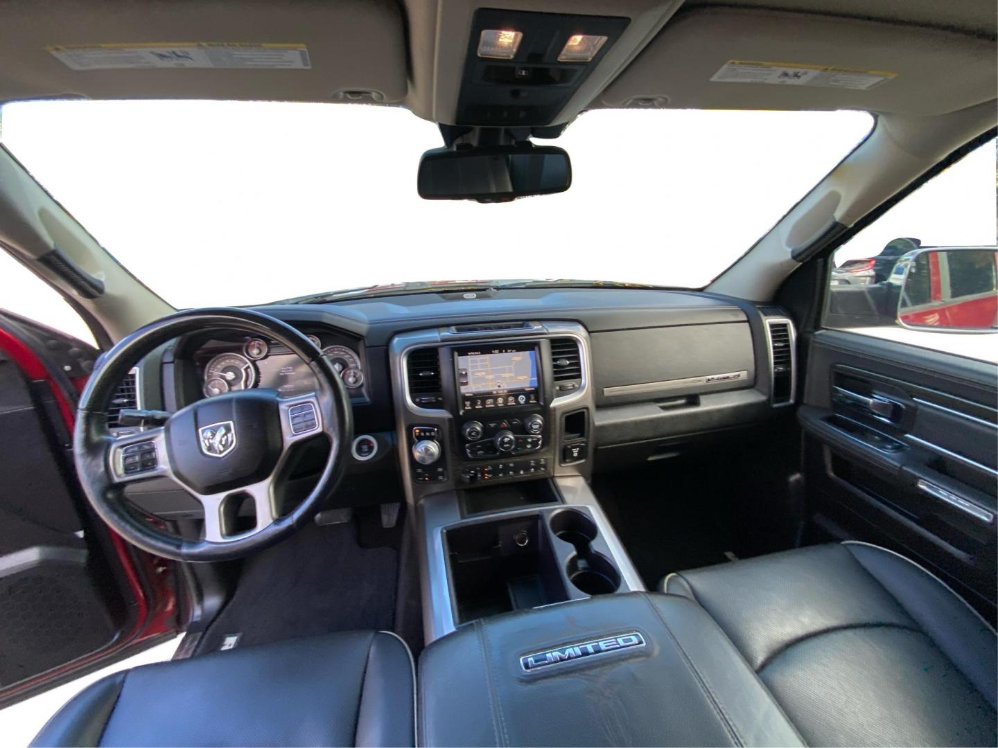 2015 MARRON RAM 1500 LONGHORN (1C6RR7PT0FS) with an 5.7L engine, Automatic transmission, located at 908 SE 14th Street, Des Moines, IA, 50317, (515) 281-0330, 41.580303, -93.597046 - Photo#20