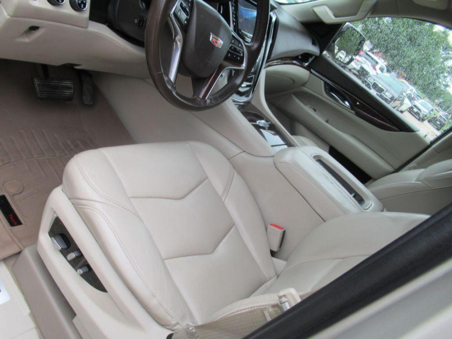 2015 GOLD CADILLAC ESCALADE PREMIUM (1GYS4NKJ4FR) with an 6.2L engine, Automatic transmission, located at 908 SE 14th Street, Des Moines, IA, 50317, (515) 281-0330, 41.580303, -93.597046 - Photo#17