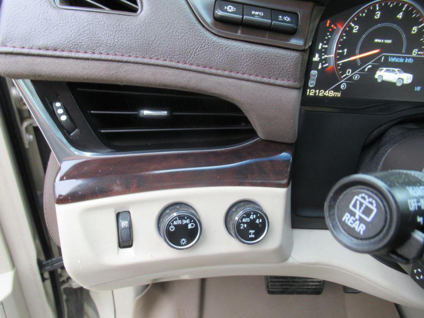 2015 GOLD CADILLAC ESCALADE PREMIUM (1GYS4NKJ4FR) with an 6.2L engine, Automatic transmission, located at 908 SE 14th Street, Des Moines, IA, 50317, (515) 281-0330, 41.580303, -93.597046 - Photo#27