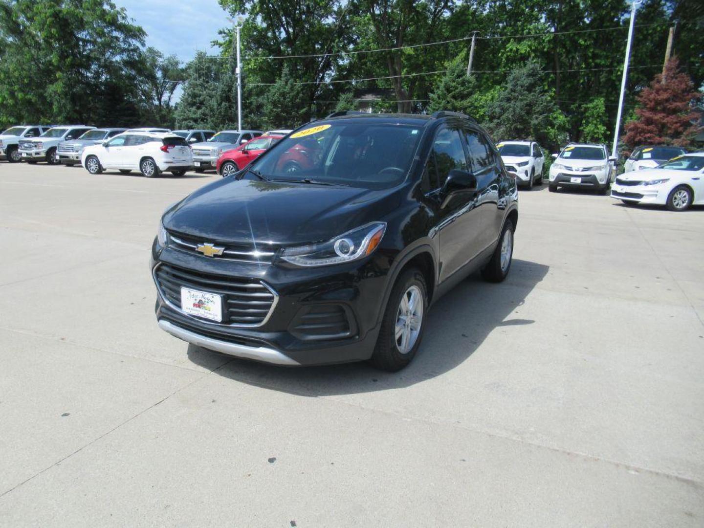 2020 BLACK CHEVROLET TRAX 1LT (3GNCJPSB2LL) with an 1.4L engine, Automatic transmission, located at 908 SE 14th Street, Des Moines, IA, 50317, (515) 281-0330, 41.580303, -93.597046 - Photo#0