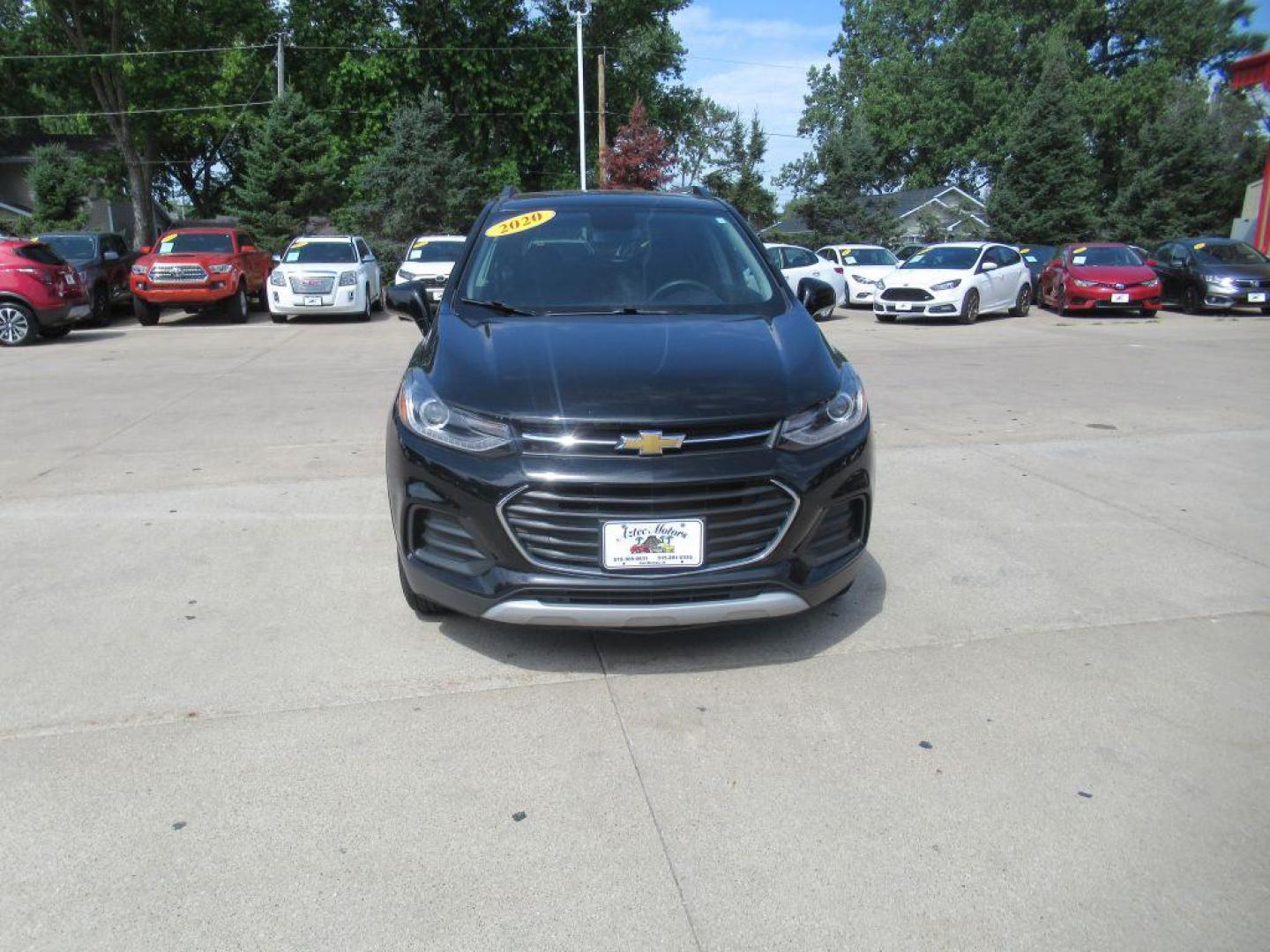 2020 BLACK CHEVROLET TRAX 1LT (3GNCJPSB2LL) with an 1.4L engine, Automatic transmission, located at 908 SE 14th Street, Des Moines, IA, 50317, (515) 281-0330, 41.580303, -93.597046 - Photo#1