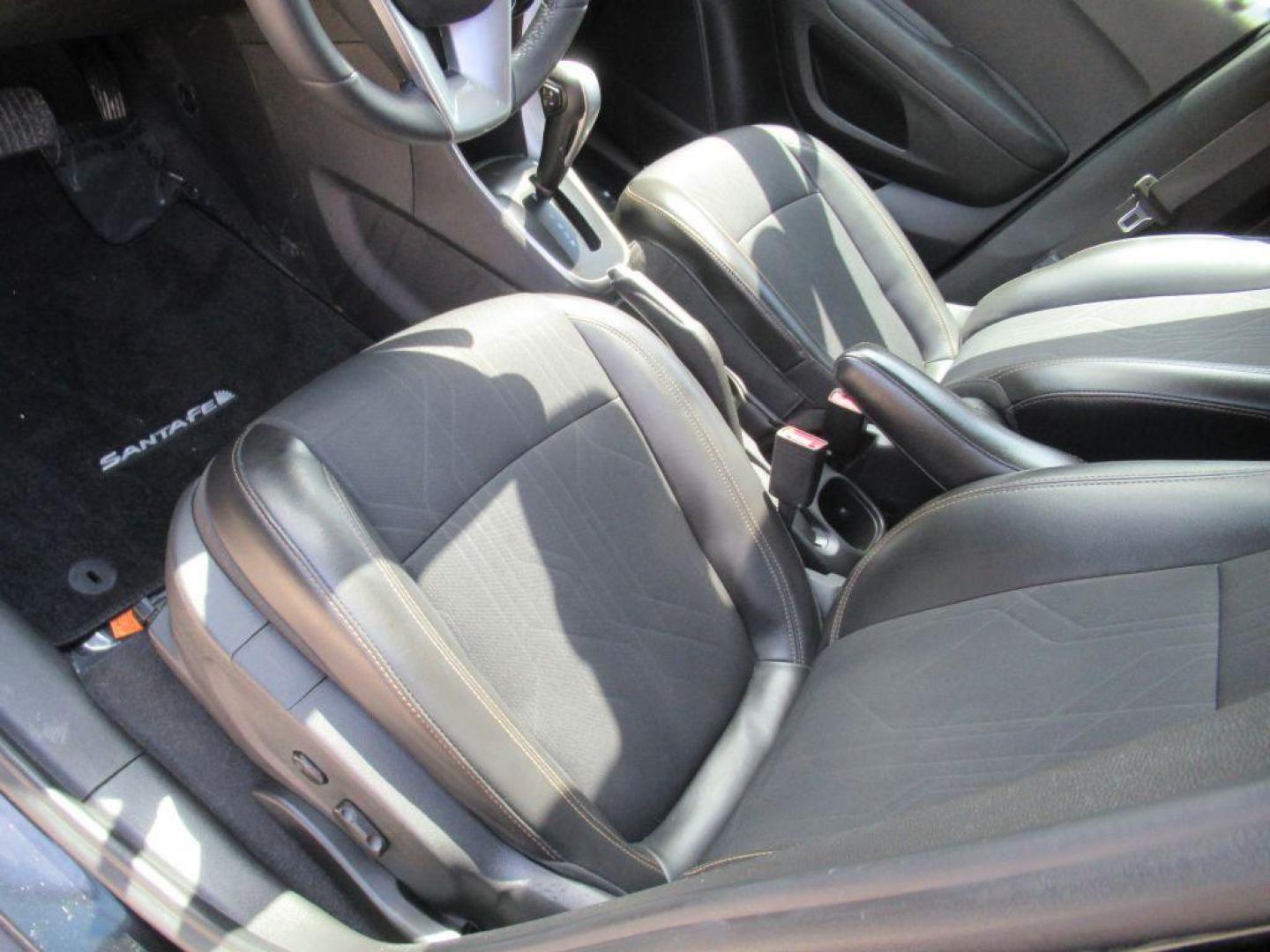 2020 BLACK CHEVROLET TRAX 1LT (3GNCJPSB2LL) with an 1.4L engine, Automatic transmission, located at 908 SE 14th Street, Des Moines, IA, 50317, (515) 281-0330, 41.580303, -93.597046 - Photo#16