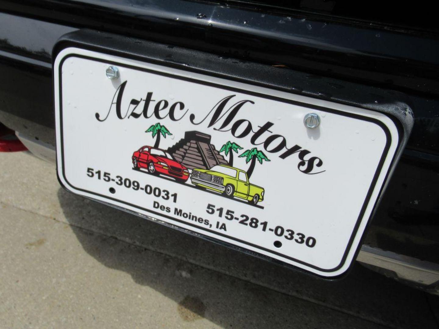2022 BLACK CHEVROLET TAHOE Z71 (1GNSKPKL5NR) with an 6.2L engine, Automatic transmission, located at 908 SE 14th Street, Des Moines, IA, 50317, (515) 281-0330, 41.580303, -93.597046 - Photo#8