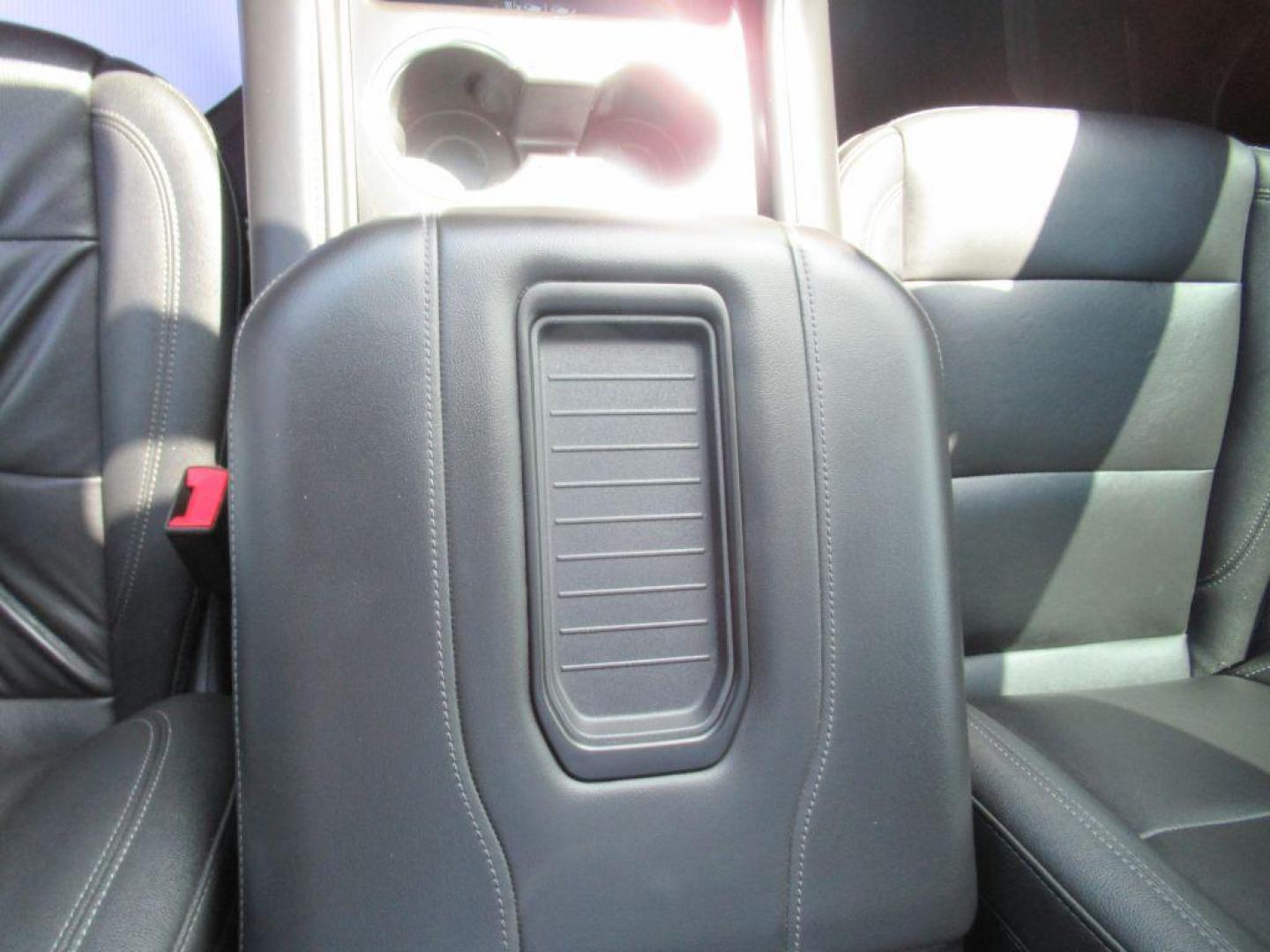 2022 BLACK CHEVROLET TAHOE Z71 (1GNSKPKL5NR) with an 6.2L engine, Automatic transmission, located at 908 SE 14th Street, Des Moines, IA, 50317, (515) 281-0330, 41.580303, -93.597046 - Photo#21