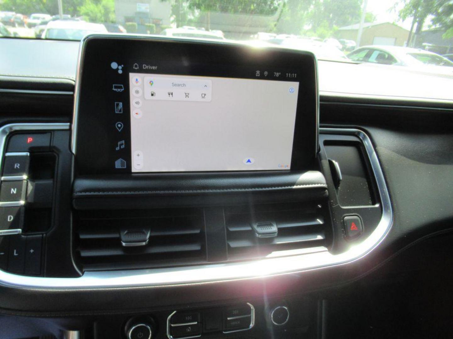 2022 BLACK CHEVROLET TAHOE Z71 (1GNSKPKL5NR) with an 6.2L engine, Automatic transmission, located at 908 SE 14th Street, Des Moines, IA, 50317, (515) 281-0330, 41.580303, -93.597046 - Photo#24