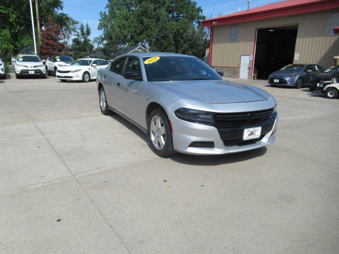 2018 SILVER DODGE CHARGER POLICE (2C3CDXKT1JH) with an 5.7L engine, Automatic transmission, located at 908 SE 14th Street, Des Moines, IA, 50317, (515) 281-0330, 41.580303, -93.597046 - Photo#2