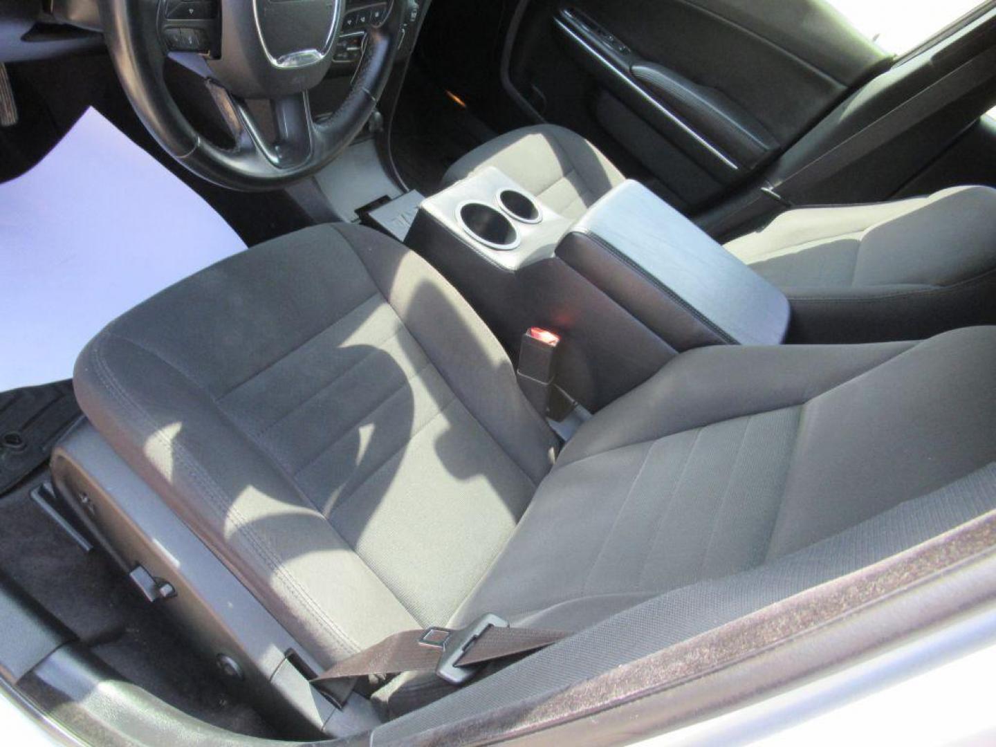 2018 SILVER DODGE CHARGER POLICE (2C3CDXKT1JH) with an 5.7L engine, Automatic transmission, located at 908 SE 14th Street, Des Moines, IA, 50317, (515) 281-0330, 41.580303, -93.597046 - Photo#16