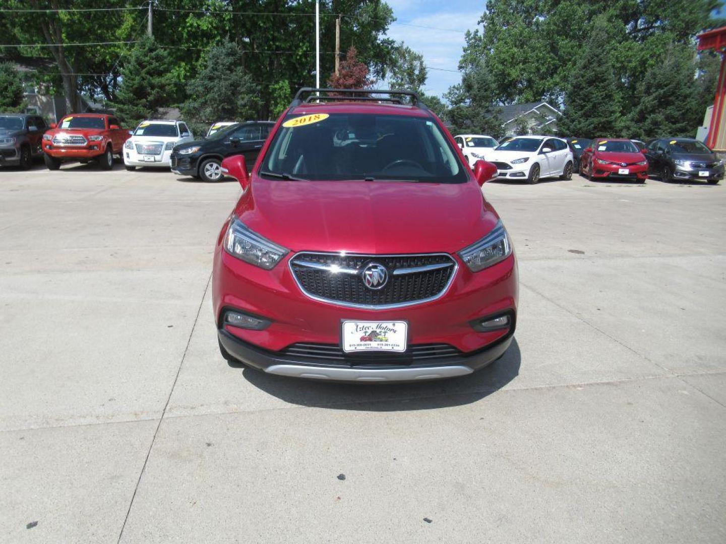 2018 RED BUICK ENCORE PREFERRED II (KL4CJFSB1JB) with an 1.4L engine, Automatic transmission, located at 908 SE 14th Street, Des Moines, IA, 50317, (515) 281-0330, 41.580303, -93.597046 - Photo#1