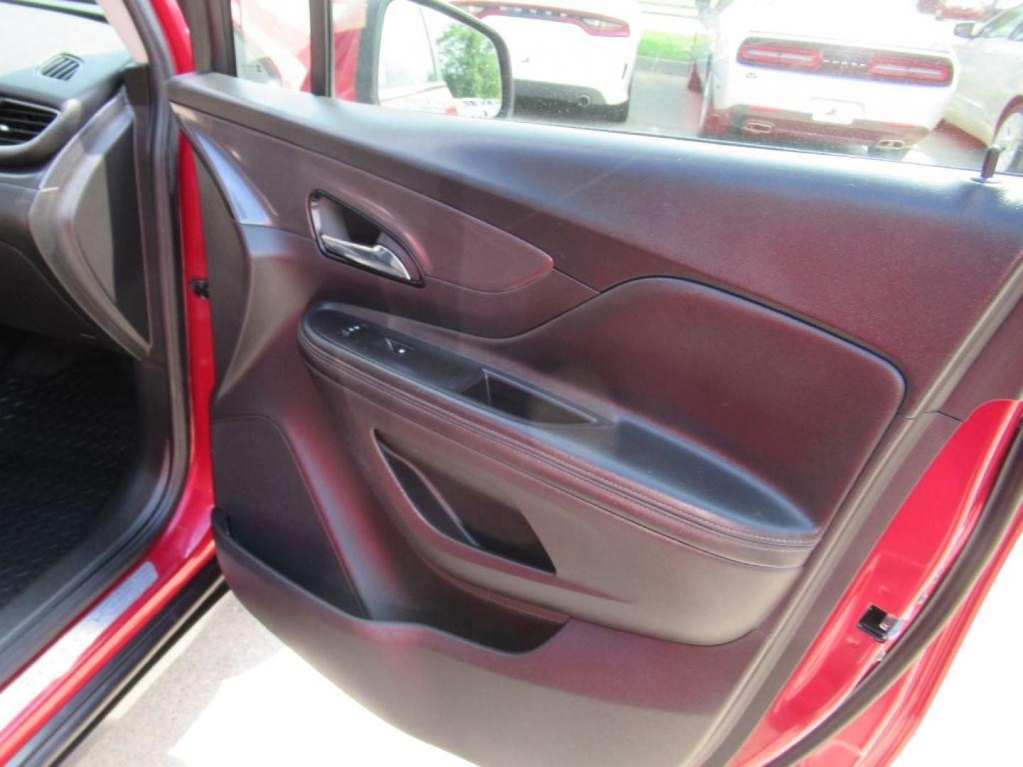 2018 RED BUICK ENCORE PREFERRED II (KL4CJFSB1JB) with an 1.4L engine, Automatic transmission, located at 908 SE 14th Street, Des Moines, IA, 50317, (515) 281-0330, 41.580303, -93.597046 - Photo#12