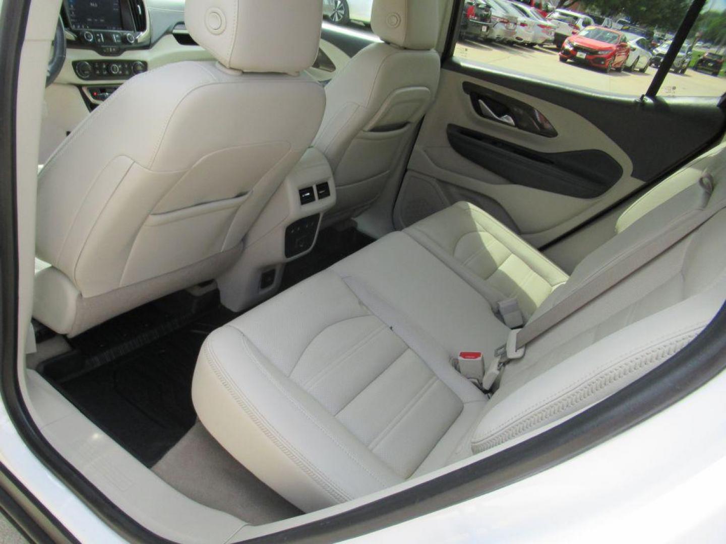 2022 WHITE GMC TERRAIN DENALI (3GKALXEV4NL) with an 1.5L engine, Automatic transmission, located at 908 SE 14th Street, Des Moines, IA, 50317, (515) 281-0330, 41.580303, -93.597046 - Photo#15