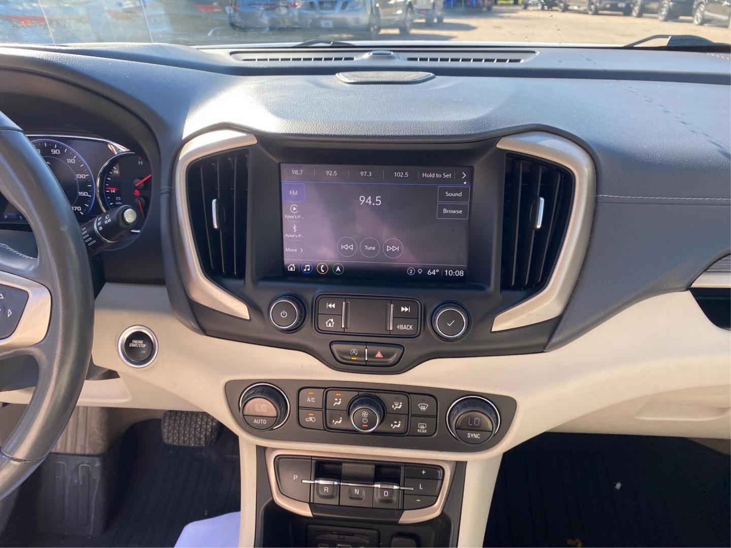 2022 WHITE GMC TERRAIN DENALI (3GKALXEV4NL) with an 1.5L engine, Automatic transmission, located at 908 SE 14th Street, Des Moines, IA, 50317, (515) 281-0330, 41.580303, -93.597046 - Photo#13