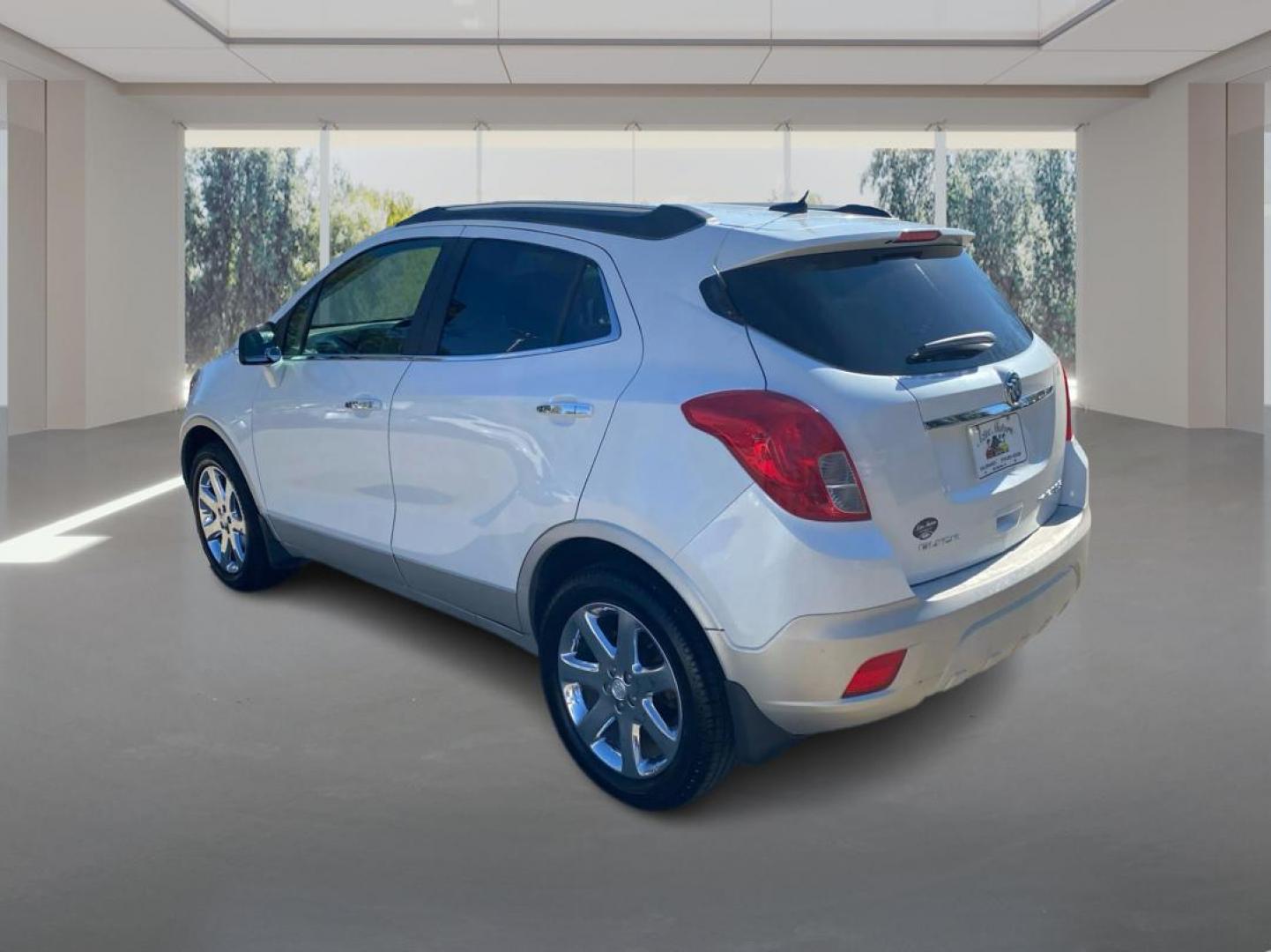 2014 WHITE BUICK ENCORE (KL4CJGSB0EB) with an 1.4L engine, Automatic transmission, located at 908 SE 14th Street, Des Moines, IA, 50317, (515) 281-0330, 41.580303, -93.597046 - Photo#4