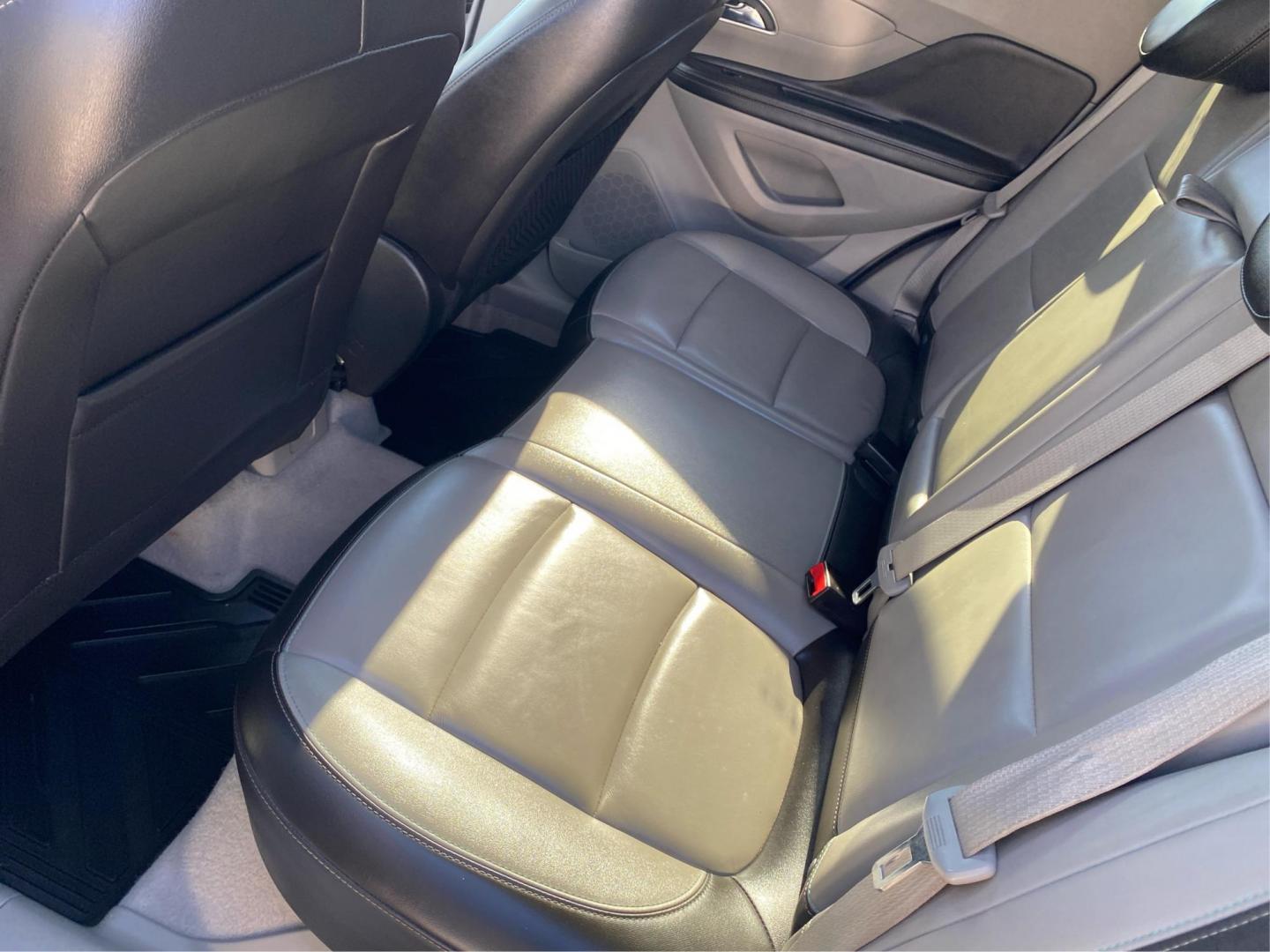 2014 WHITE BUICK ENCORE (KL4CJGSB0EB) with an 1.4L engine, Automatic transmission, located at 908 SE 14th Street, Des Moines, IA, 50317, (515) 281-0330, 41.580303, -93.597046 - Photo#9